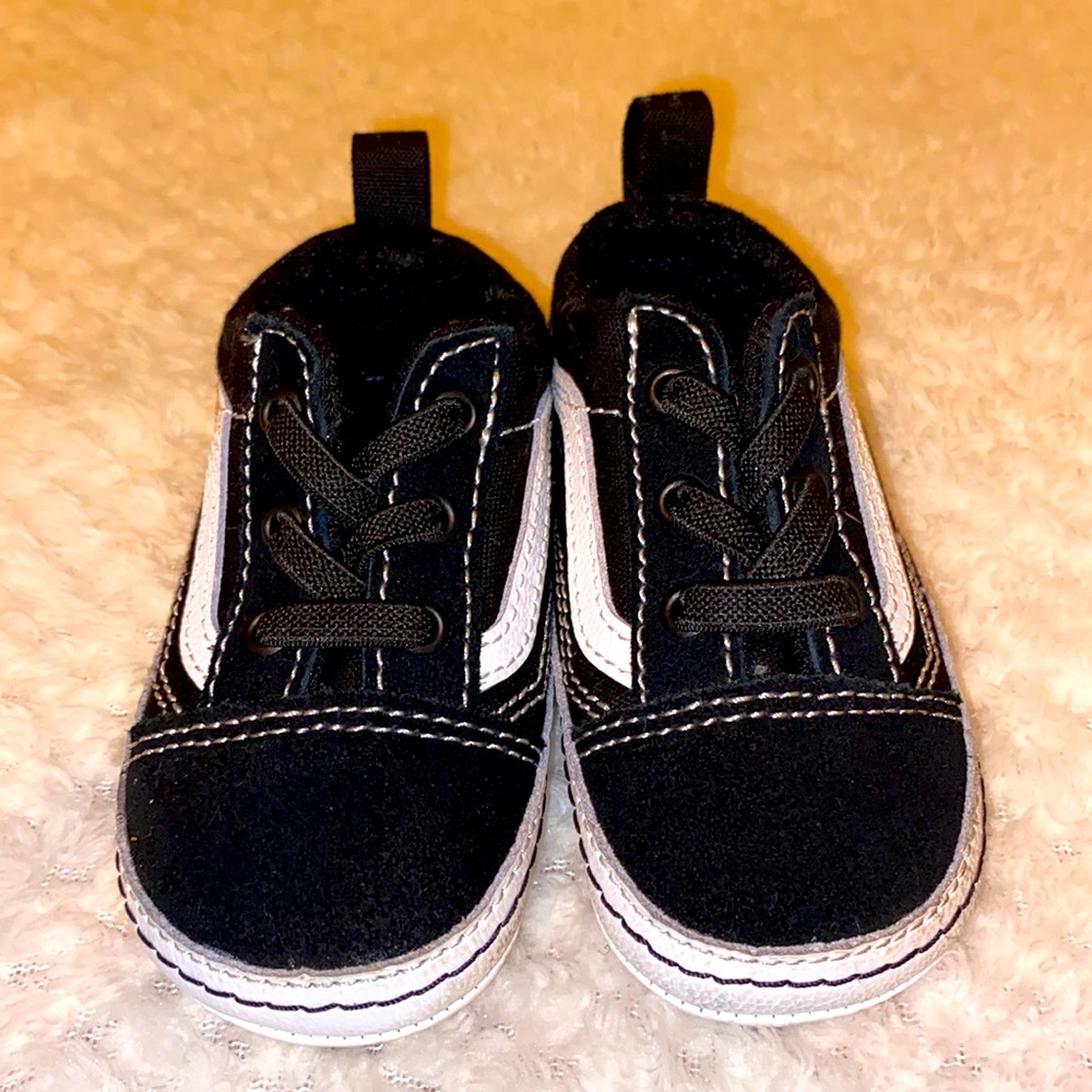 Baby vans size 4 never worn. My baby grew too fast.